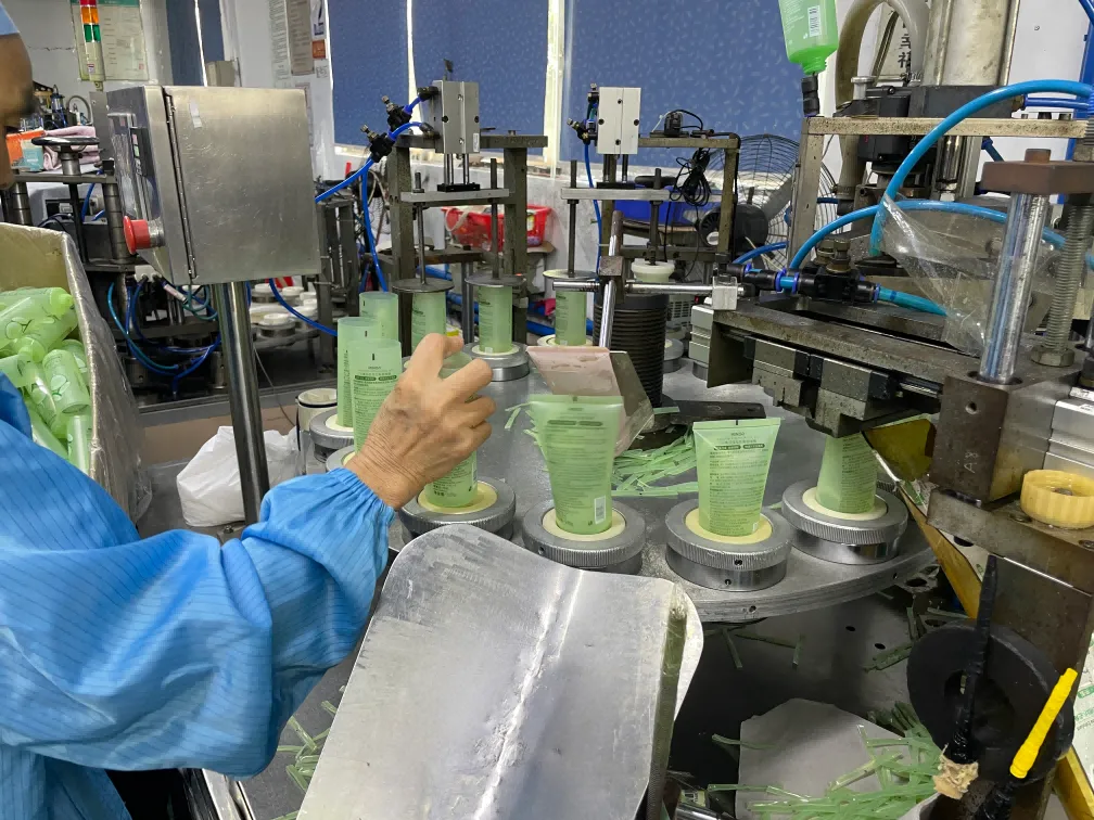 Produktion im Reinraum